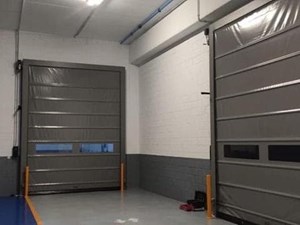 3 claves para elegir una puerta industrial de alta resistencia para tu nave