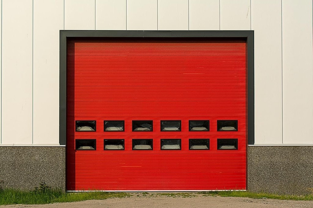 ¿Cada cuánto tiempo se debe cambiar la puerta de un garaje?