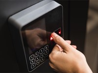 Cómo la automatización de accesos puede reducir los costes operativos en empresas