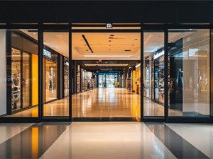 Cómo mejorar la seguridad perimetral de tu empresa con puertas automáticas