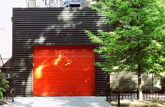 ¿Cómo podemos evitar que se estropeen las puertas de garaje?