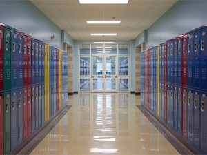 Las ventajas de automatizar accesos en centros educativos